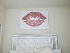 Glitter wall art decor canvas Pink glitter lips wall arts size 45×30 inches