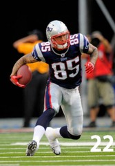 Aaron Hernandez Poster 18″ X 24″ (see variations)