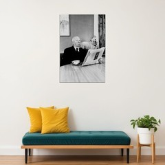 619285 Alfred Hitchcock Reading Newspaper Wall Print Poster