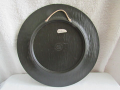 RUANE MANNING Faux Wood Wall Hanging Horse Picture 13″ Diameter (Plastic Frame)