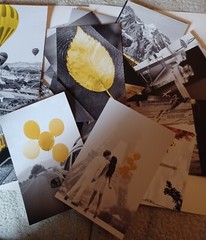 Wall Collage Kit Size 50pcs 4x6in with glue dots Europe Black And White YELLOW