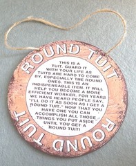New Humorous Round Wooden ROUND TUIT Humorous Philosophy Message Sign