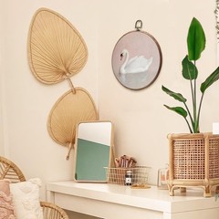 Swan Round Wall Art Decor – Vintage Animal Coquette Wall Art Canvas Frame Art…