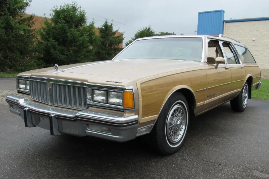 1986 Pontiac Parisienne Safari p86 | 24″x36″ POSTER | classic car