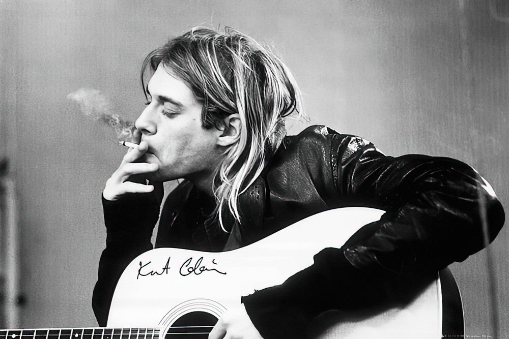 Kurt Cobain / Nirvana – B&W Music Poster (Smoking – Signature) (Size: 36″ X 24″)