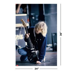 Nirvana – Music Poster (Kurt Cobain Kneeling Live On Stage) (Size: 24″ X 36″)
