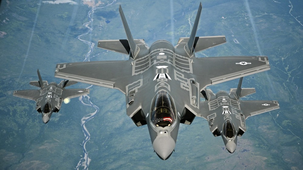 F-35A Lightning II (Combat Ready) POSTER 24 X 36 Inches U.S. Military Aircraft