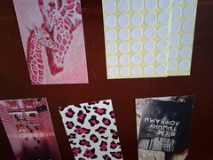 60 Piece Miscellaneous Pictures Wall Collage Kit = Please Read