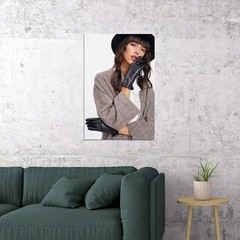 617663 Women Modeling Hat And Gloves Fashion Wall Print Poster