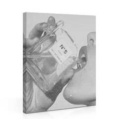 Master Drinking Perfume Wall Art, Fashion Black and White Wall Decor Aestheti…