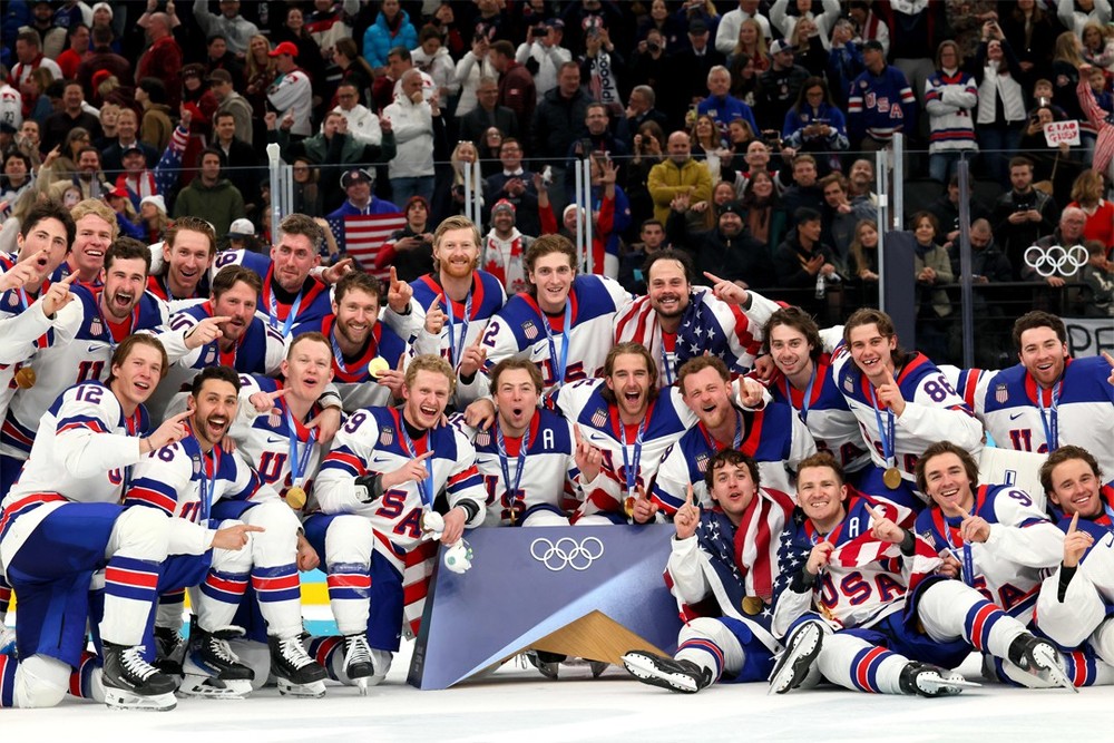 USA Men National Hockey Team Champ Tribute – Winter Games Decor – POSTER 20″x30″