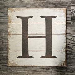 Wall Art Sign Monogram «H” 3D Rustic Farmhouse Faux Metal Whitewash Wood Décor