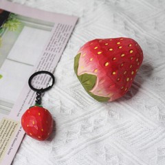 Wood Carving Strawberry Ornament Delicate Wood Strawberry Statue Adornment