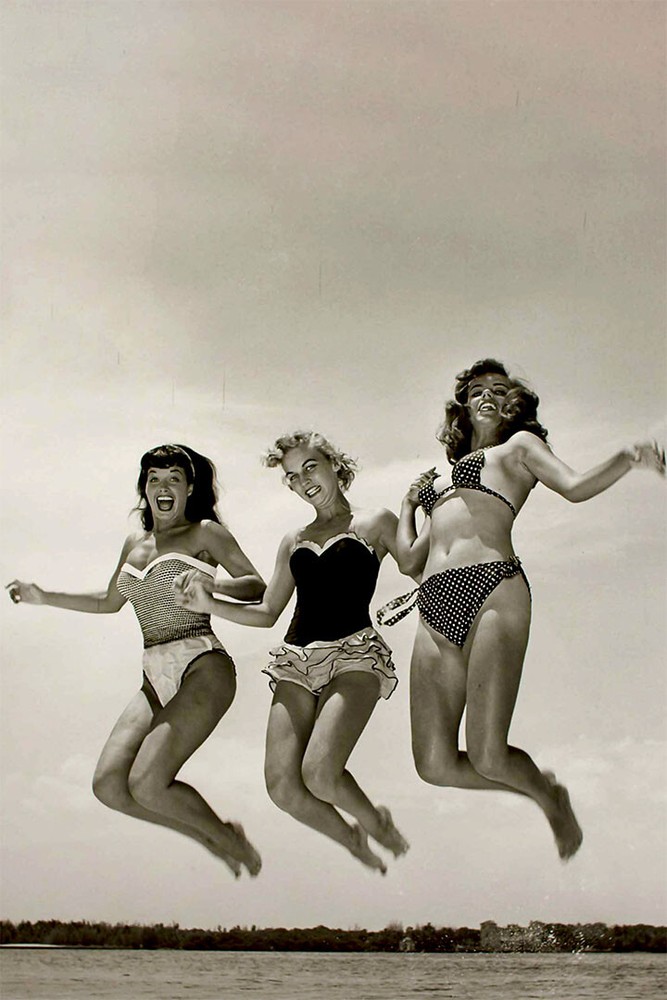 Girls Jumping Happy Exciting Print Vintage Wall Art Home Decor – POSTER 20×30