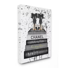 24 In. X 30 In. «Glam Fashion Book Stack Grey Bow Pump Heels Ink» by Amanda Gree