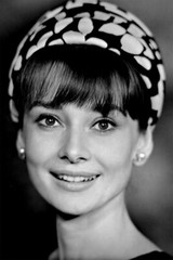 Hepburn Audrey Fashion Model Print Canvas Wall Art Home Decor – POSTER 20×30