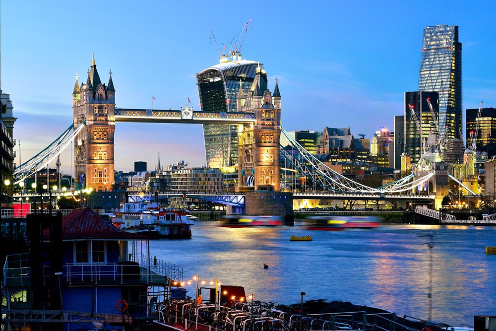 City of London Skyline Tower Bridge Thames River Photo Art Print Poster 18×12