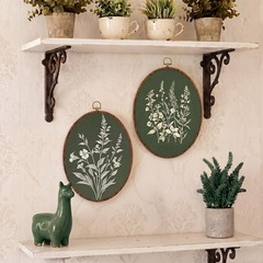 Chumia Vintage Botanical Oval Framed Wall Art Set of 2 Retro Cottagecore Flow…