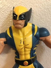 WOLVERINE AND CAPTAIN AMERICA 10”Figures W Canvas Paint From Marvel
