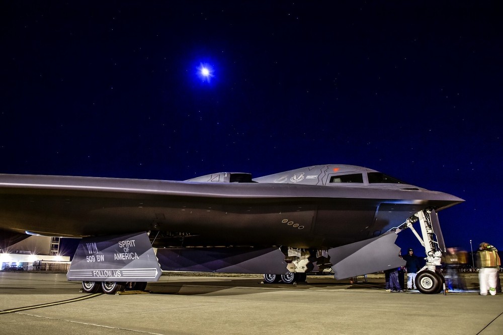 B-2 Spirit Stealth Bomber (Starry Night) POSTER 24 X 36 Inches Military Aircraft