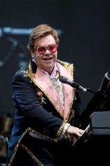 Elton John Playing Piano In Event Photo Print Wall Home Decor – POSTER 20×30