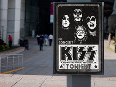 Kiss Live Concert Band Heavy Metal Music Merch 1970s Retro Vintage Poster 12×18