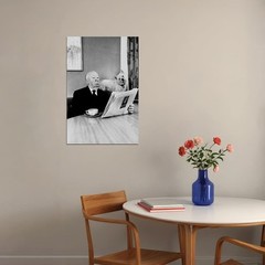 619285 Alfred Hitchcock Reading Newspaper Wall Print Poster