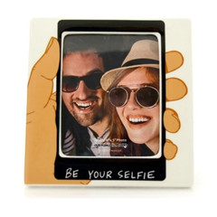 Be Your Selfie Frame