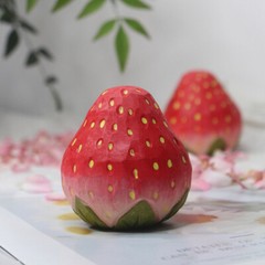Wood Carving Strawberry Ornament Delicate Wood Strawberry Statue Adornment