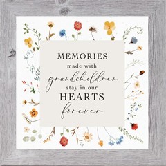 «Memories Made with the Grandchildren» – Framed Grandma Gift Art
