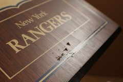 USED / DAMAGED / New York Rangers Logo Wooden Wall Decor NHL Hockey Sport Art