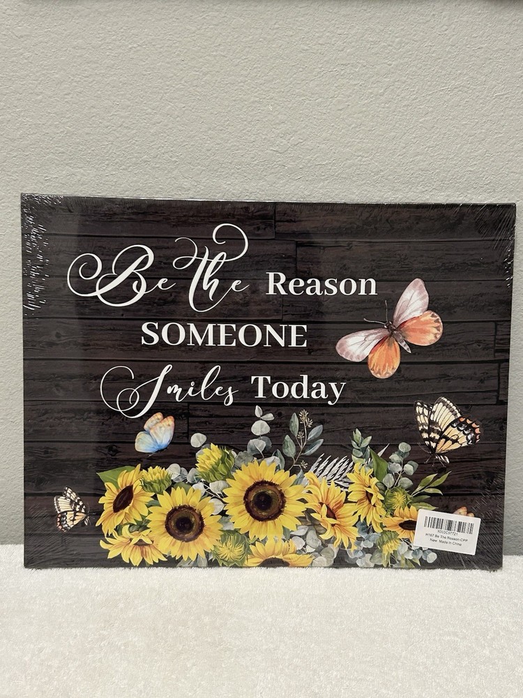 Lovely Canvas Picture 14 3/4in W X 11 1/4 L In Wall Decor Sunflowers/Butterflies