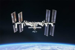 INTERNATIONAL SPACE STATION GLOSSY POSTER PICTURE PHOTO BANNER PRINT earth 6986