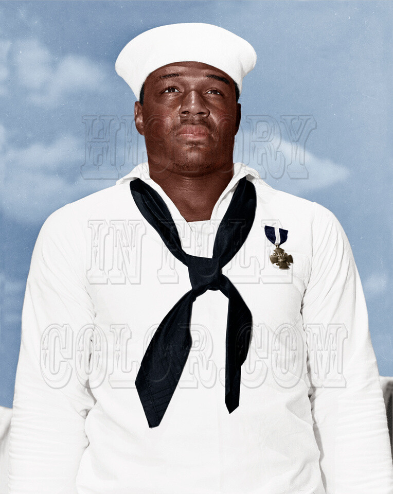 Doris �Dorie� Miller Pearl Harbor Navy Cross color WW2 photo – 80-G-408456